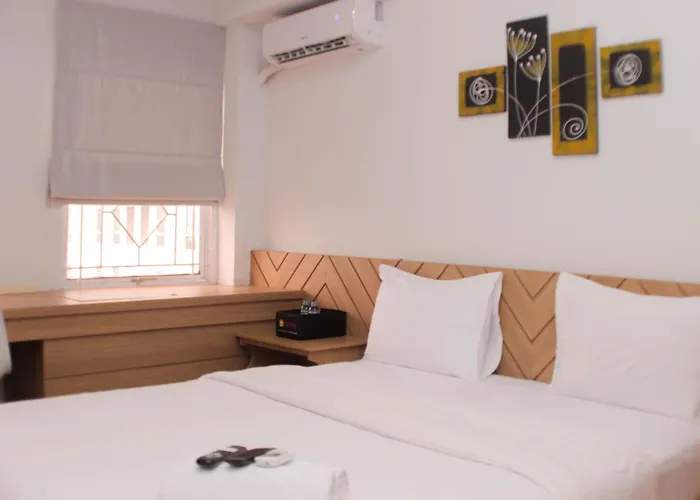 Homey And Cozy Stay Studio Apartment At Patraland Urbano By Travelio